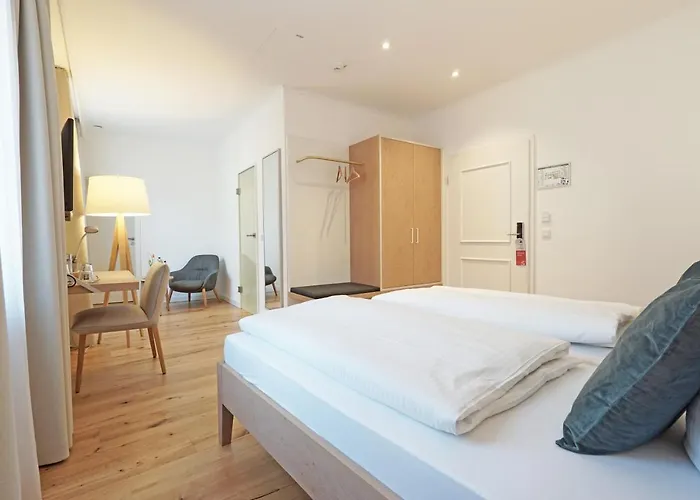 Schattenhofer Braugasthof Hotel 3*