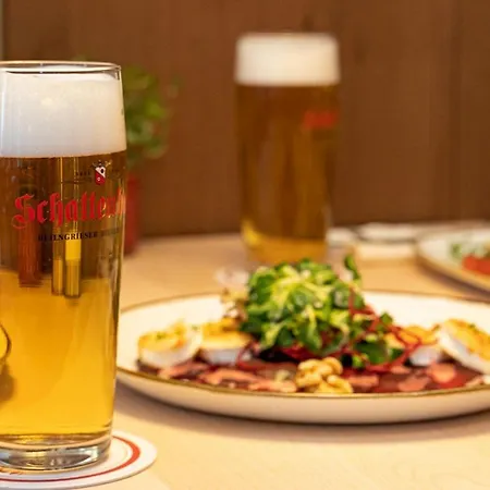 מלון Schattenhofer Braugasthof 3*